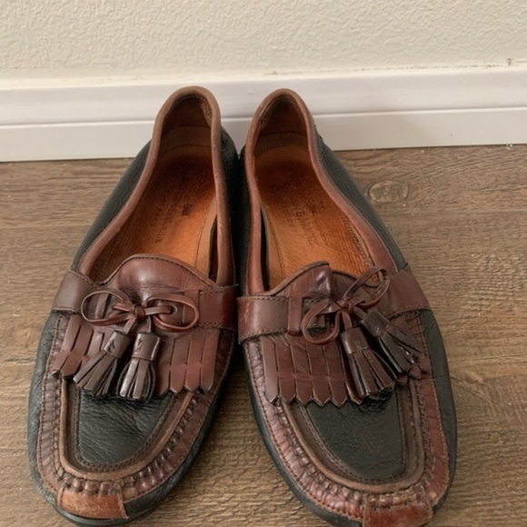 Shoes - Picture 1 of 10